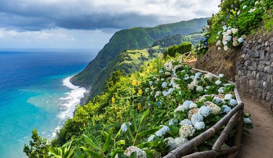 Discovering the Hidden Gems of the Azores: A Journey to the Heart of Nature